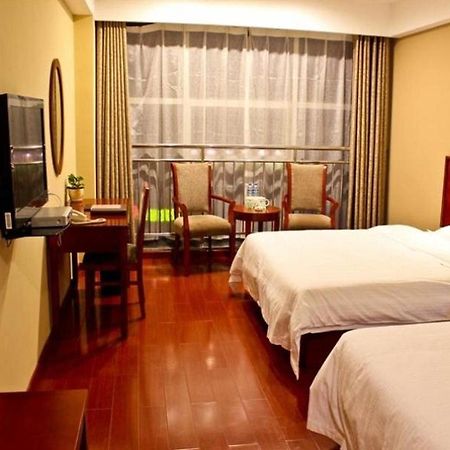 Greentree Inn Shandong Rizhao East Haiqu Road Business Hotel Εξωτερικό φωτογραφία
