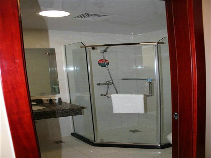 Greentree Inn Shandong Rizhao East Haiqu Road Business Hotel Εξωτερικό φωτογραφία